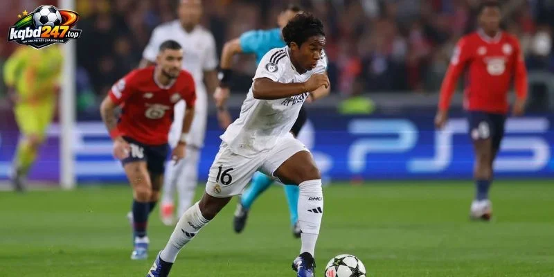 Endrick Trở Thành Mục Tiêu Phụ Trong Kế Hoạch Của Liverpool 4 Những yếu tố có thể thúc đẩy Liverpool chiêu mộ Endrick
