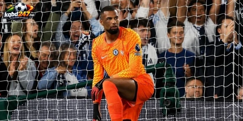 Chelsea Gây Sức Ép, Robert Sanchez Đứng Trước Cửa Rời Stamford Bridge 3 Tâm lý Robert Sanchez không ổn định